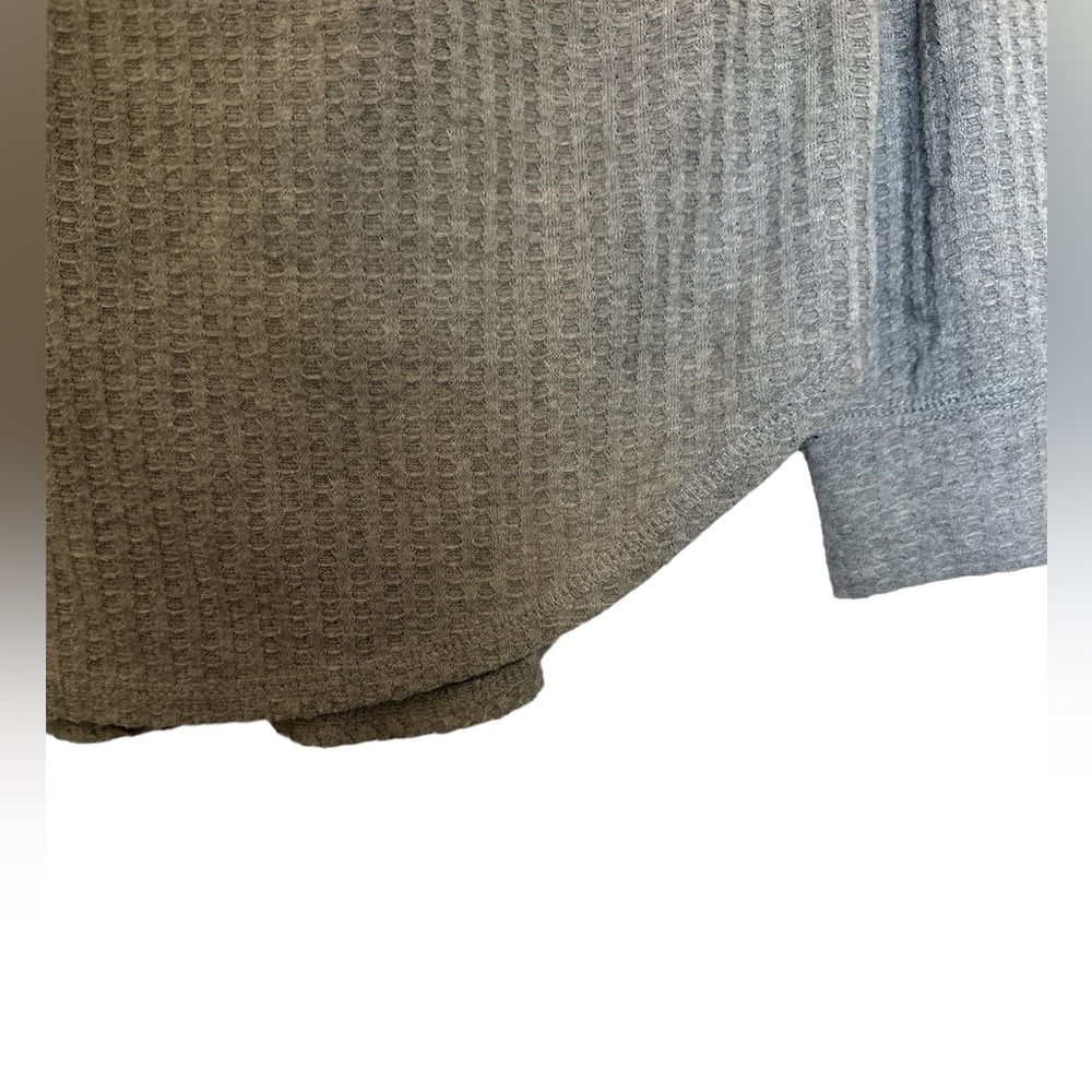 Chaser Hooded Sweater,‎ Size Medium - Picture 3 of 5